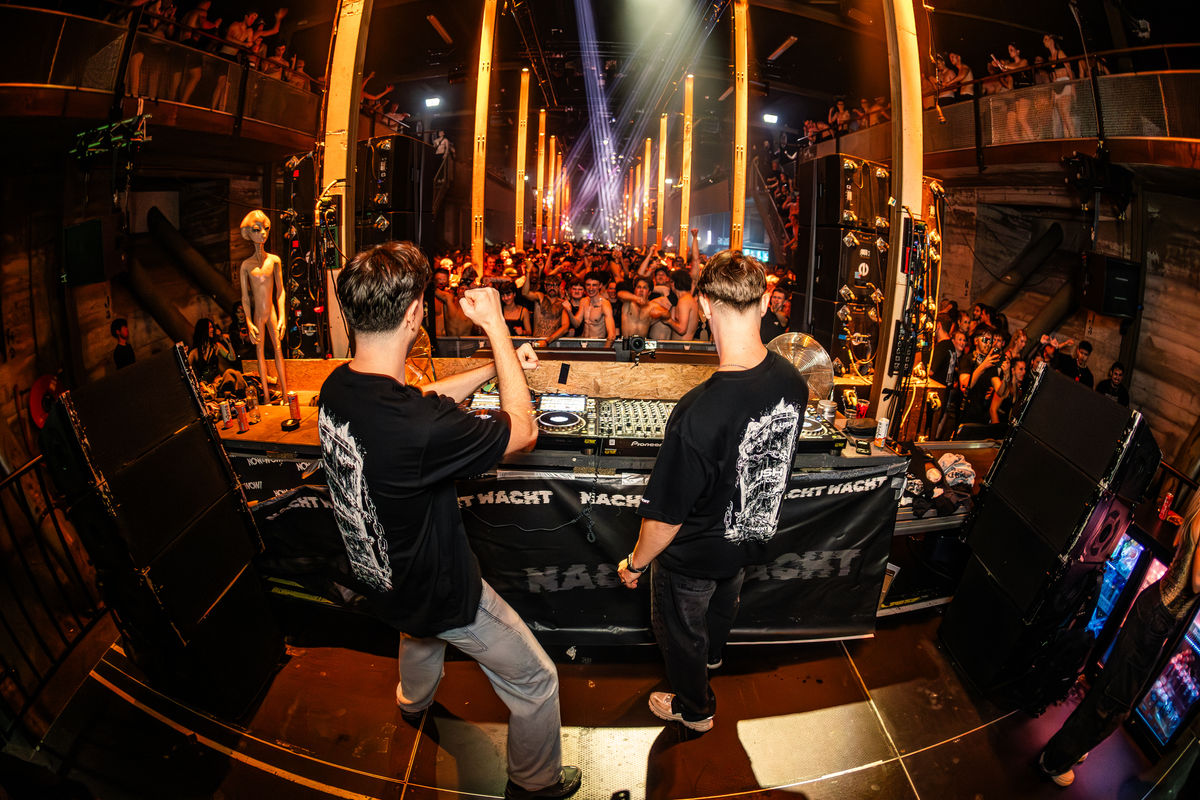 Loading... just a sec